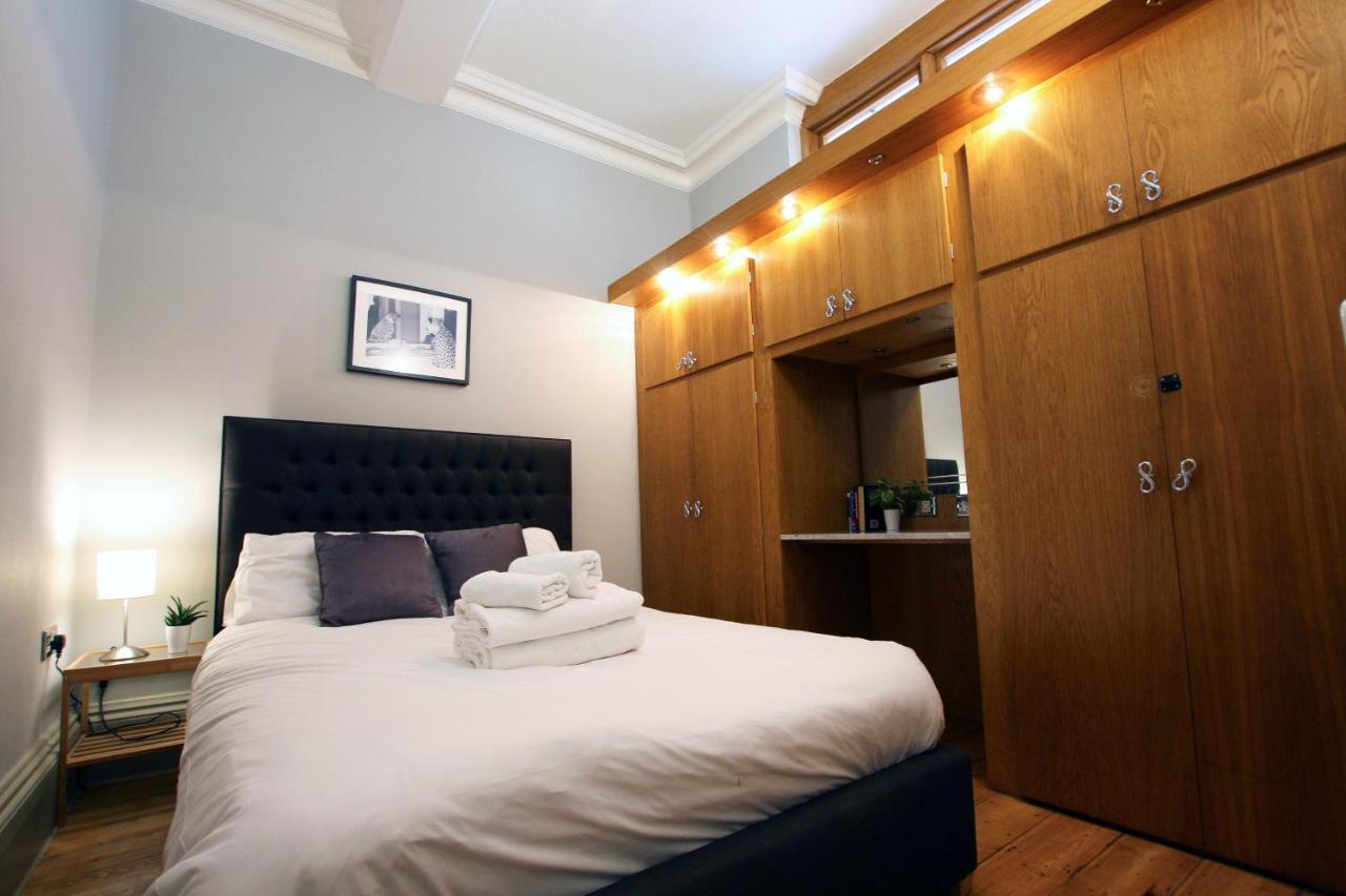 בריסטול Historic Two Bed Apartment In Heart Of The City מראה חיצוני תמונה