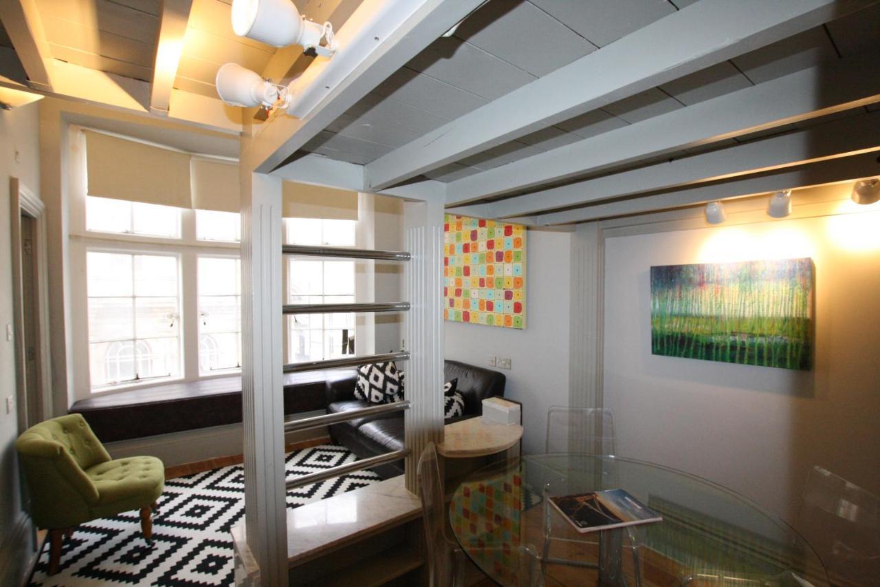 בריסטול Historic Two Bed Apartment In Heart Of The City מראה חיצוני תמונה